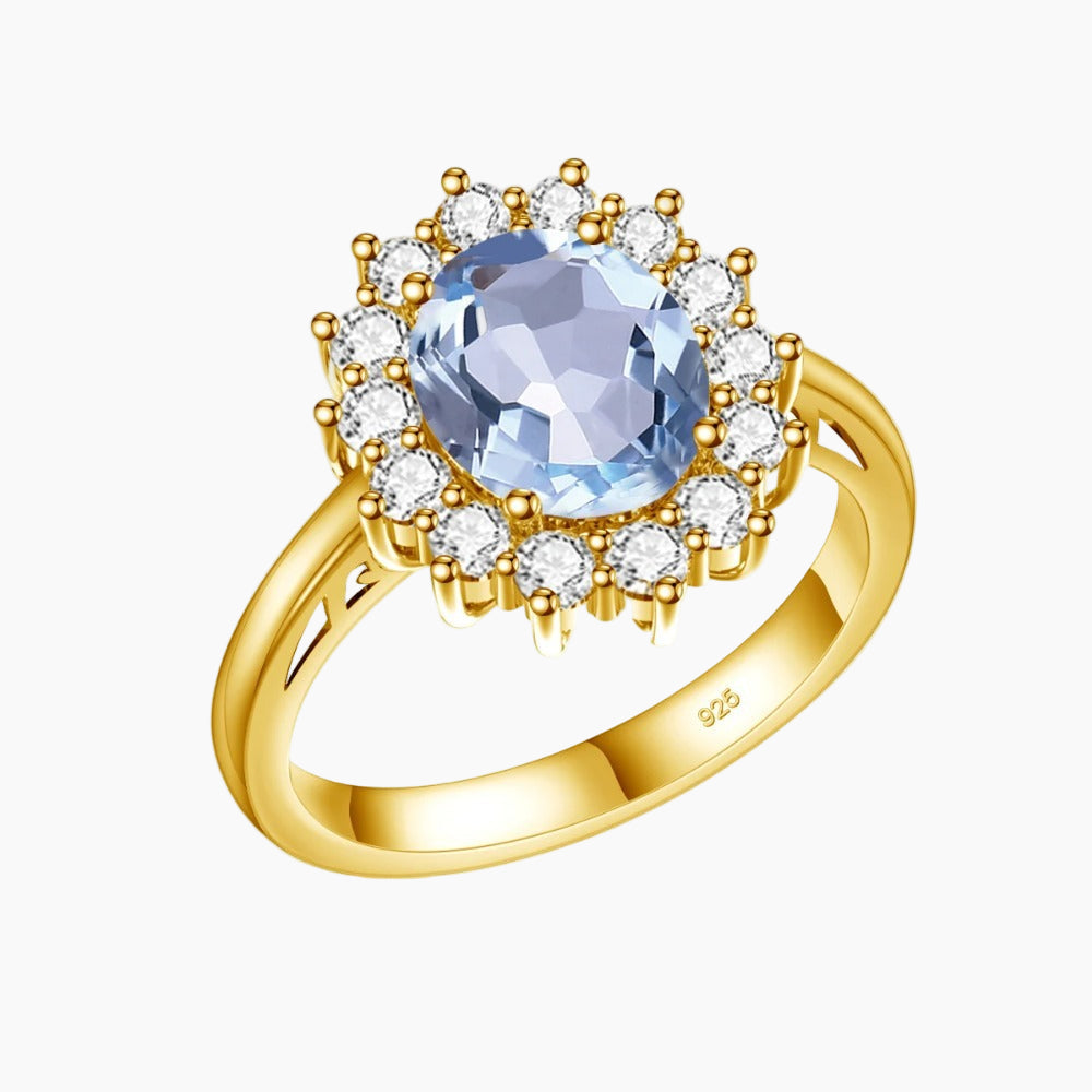 Timeless Aquamarine Wedding Ring | 18K Gold