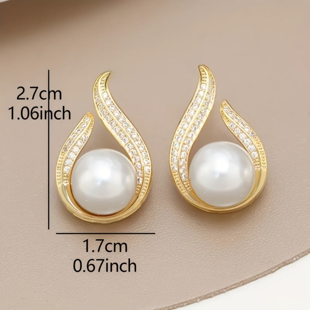 Elegant Sparkling Pearl Earrings | 18K Gold